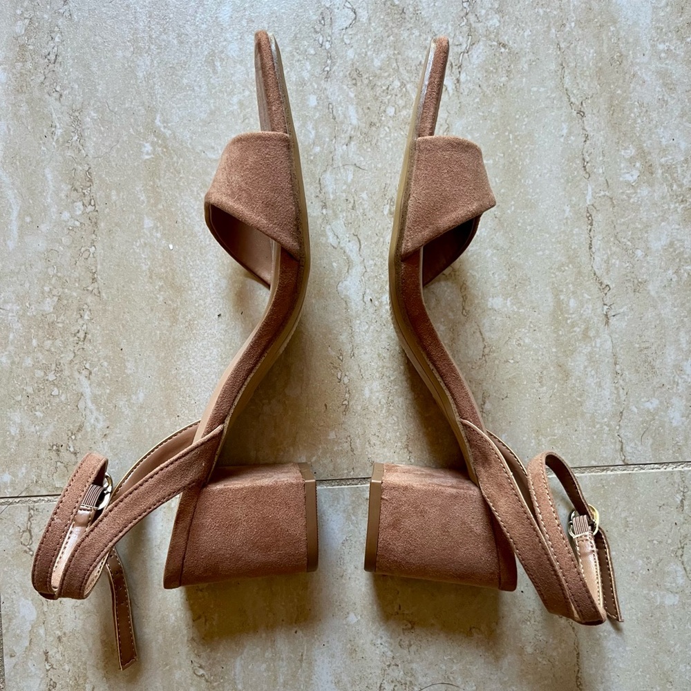 NWOT Target A New Day Tan Suede Block Heel with Ankle Strap Size 7